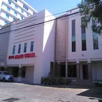 Grand Wisata Hotel