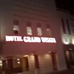 Grand Wisata Hotel