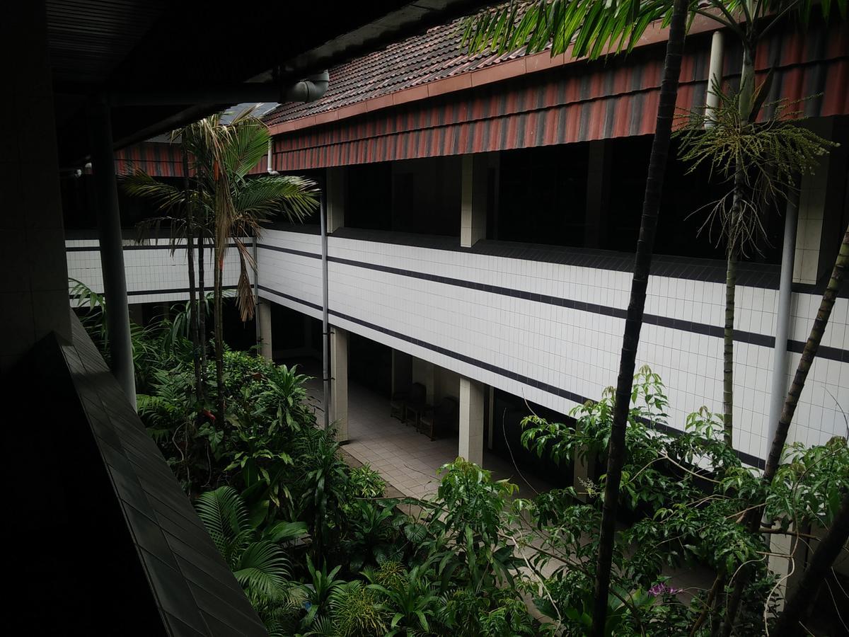 Grand Wisata 3*